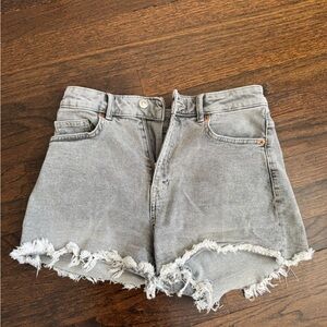 H&M Divided Light Gray Denim Shorts